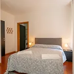 Square * Iseo