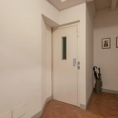 Apartment Square